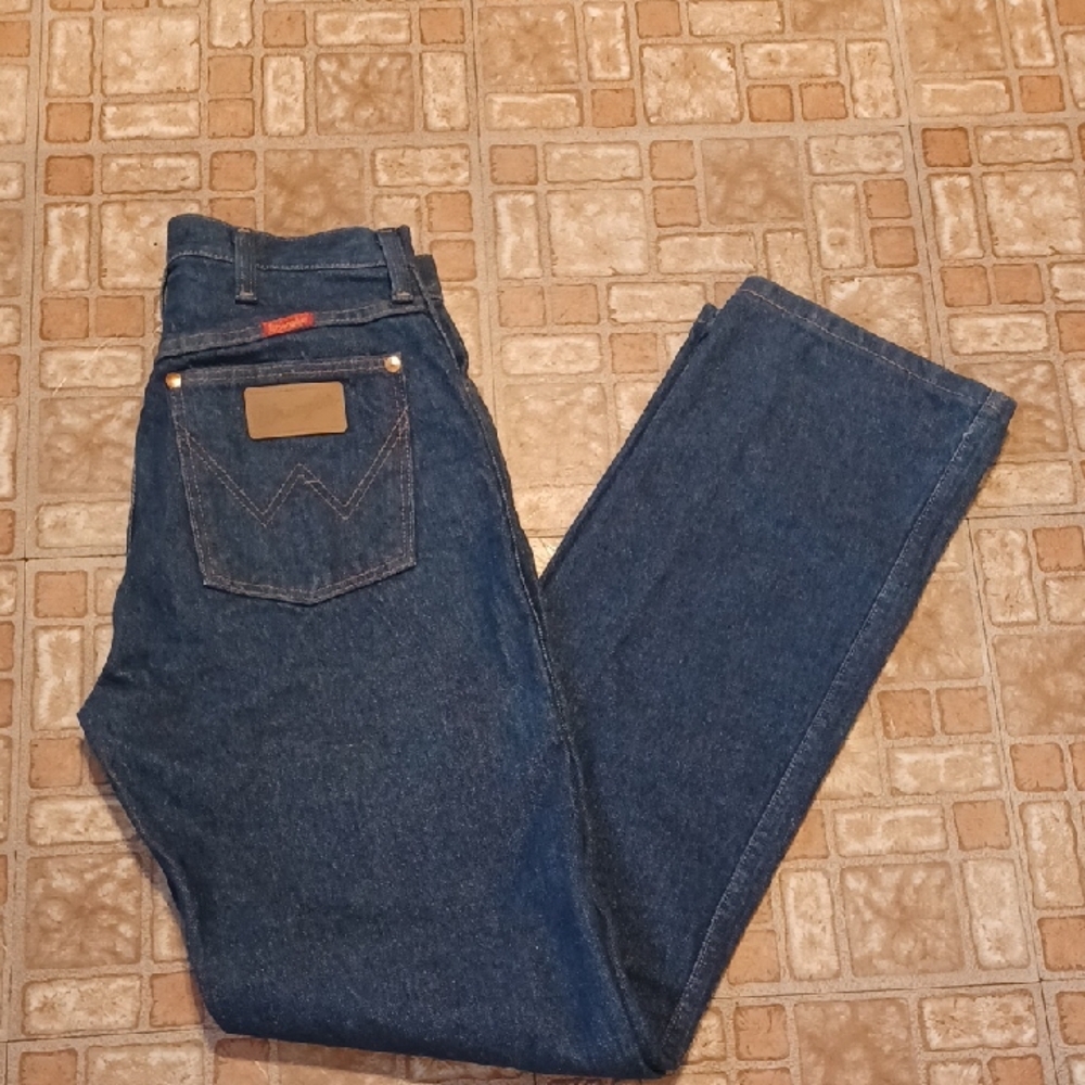 Wrangler Dark Blue Straight Jeans Vintage High Waisted Women's Size 7 Inseams 33